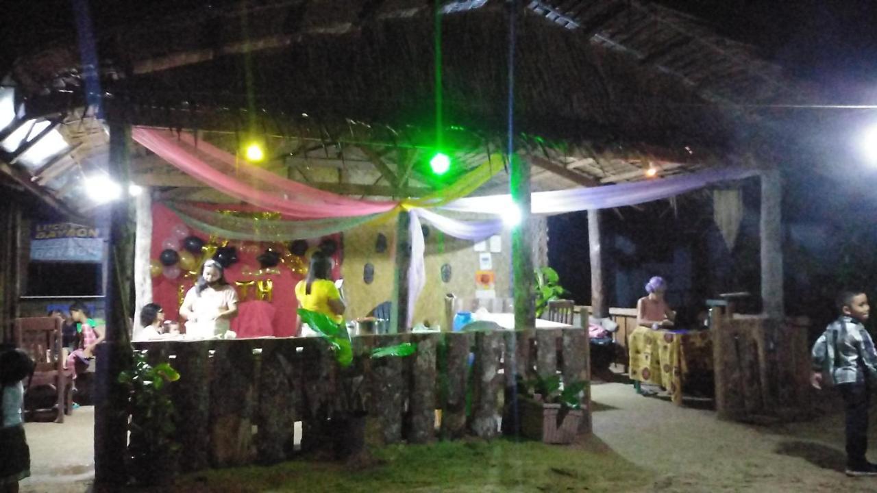 Why Not Restobar Cottages ซาบัง ภายนอก รูปภาพ